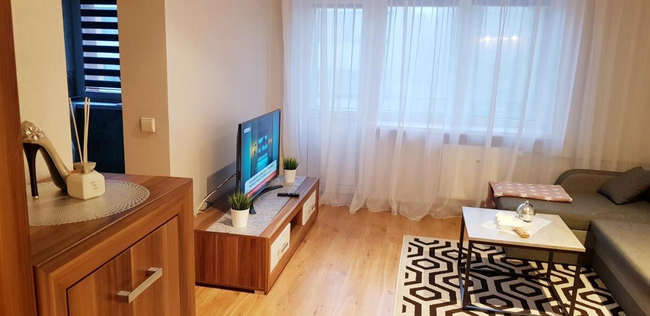 Taikos Apartment Клайпеда Экстерьер фото
